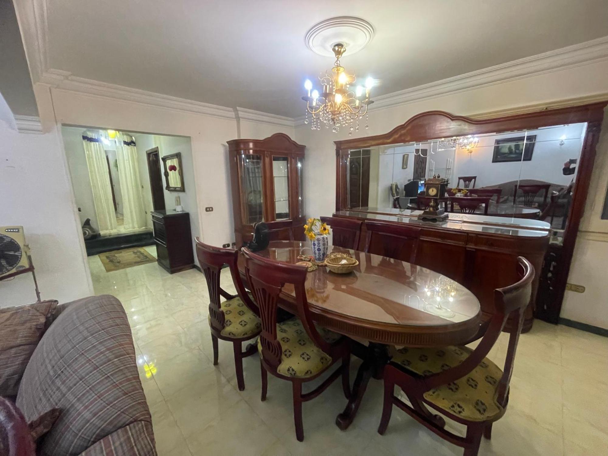 Adam Makram Ebid Apartment